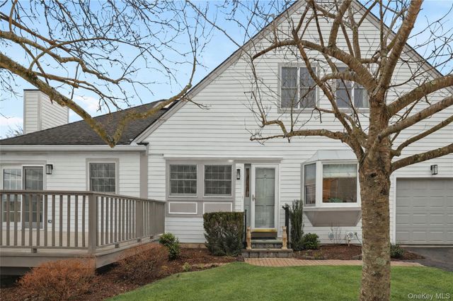 12 Brook Hills Circle, White Plains, NY 10605