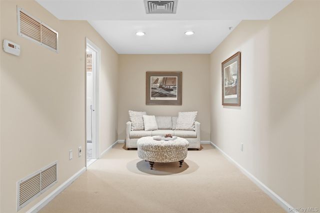 12 Brook Hills Circle, White Plains, NY 10605