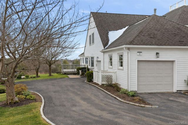 12 Brook Hills Circle, White Plains, NY 10605