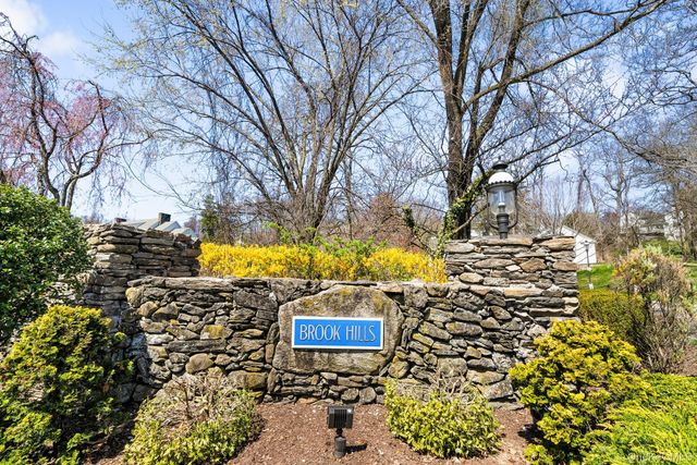 12 Brook Hills Circle, White Plains, NY 10605