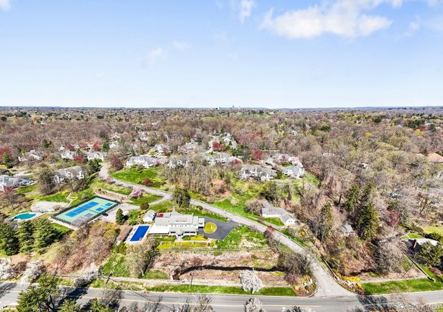 12 Brook Hills Circle, White Plains, NY 10605