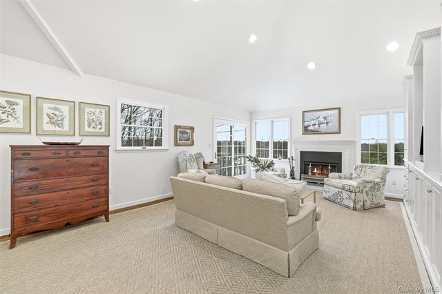 12 Brook Hills Circle, White Plains, NY 10605