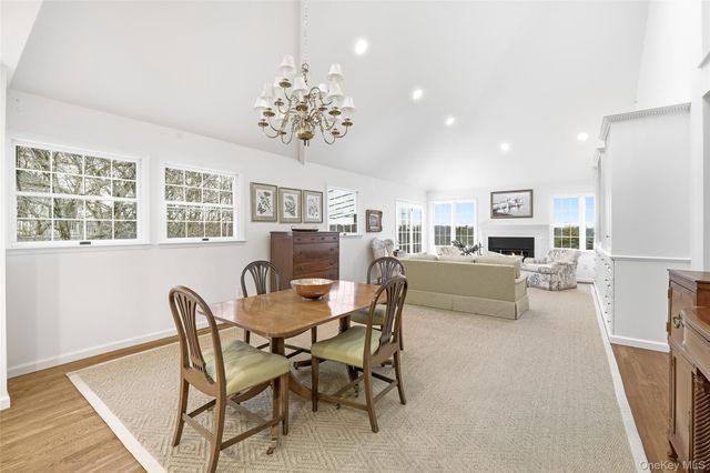 12 Brook Hills Circle, White Plains, NY 10605