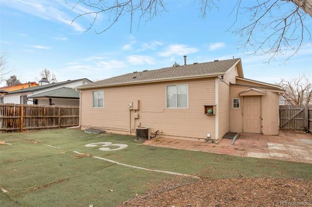 4437 Durham Court, Denver, CO 80239