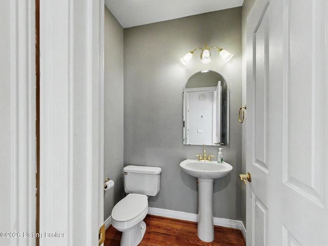 9319 Springbrooke Cir, Louisville, KY 40241