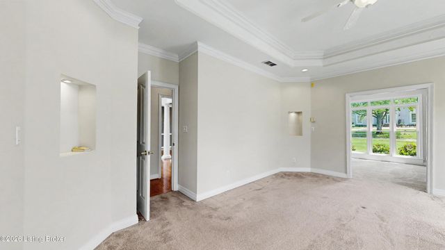 9319 Springbrooke Cir, Louisville, KY 40241
