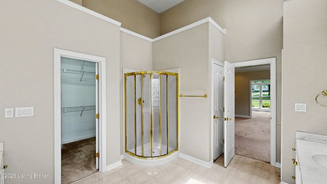 9319 Springbrooke Cir, Louisville, KY 40241
