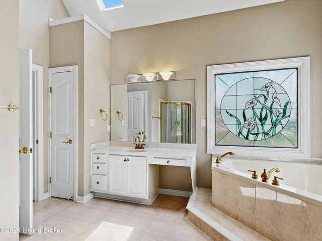 9319 Springbrooke Cir, Louisville, KY 40241