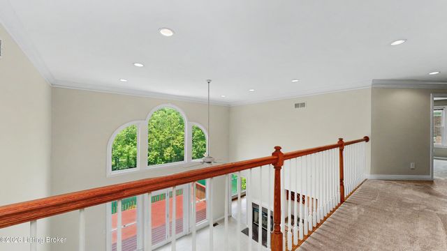 9319 Springbrooke Cir, Louisville, KY 40241