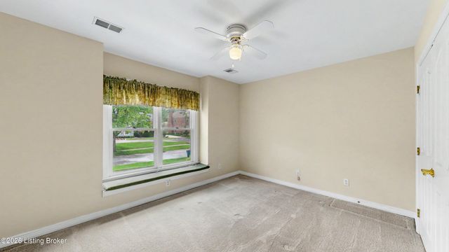9319 Springbrooke Cir, Louisville, KY 40241