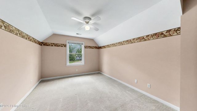 9319 Springbrooke Cir, Louisville, KY 40241