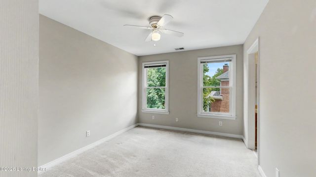 9319 Springbrooke Cir, Louisville, KY 40241