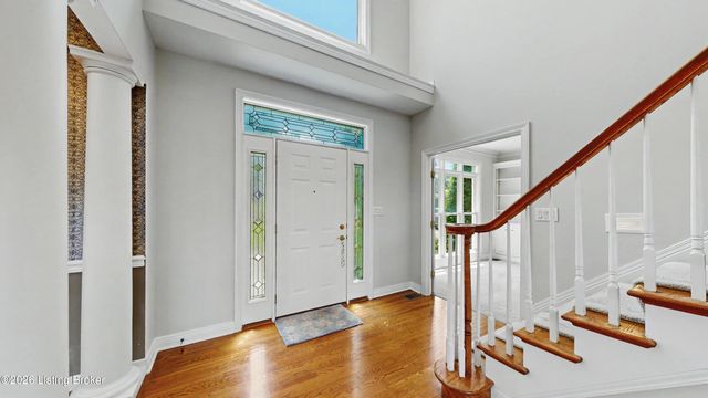 9319 Springbrooke Cir, Louisville, KY 40241
