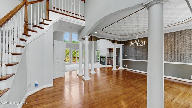 9319 Springbrooke Cir, Louisville, KY 40241