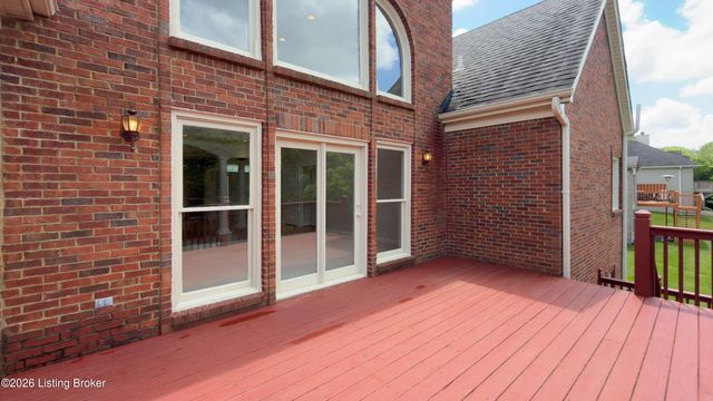 9319 Springbrooke Cir, Louisville, KY 40241