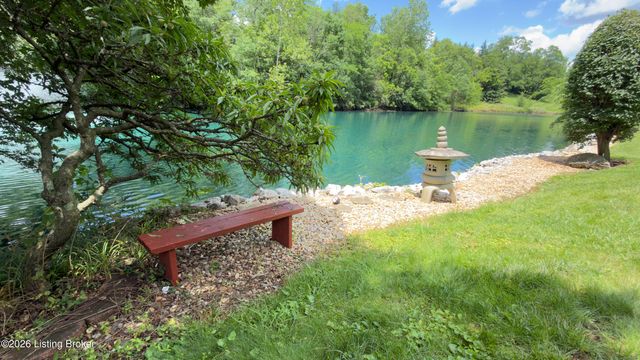 9319 Springbrooke Cir, Louisville, KY 40241