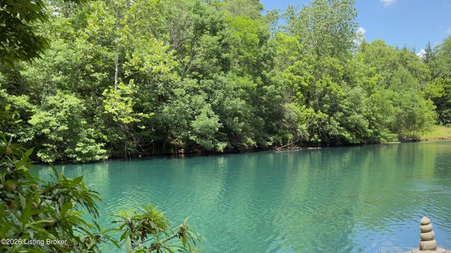 9319 Springbrooke Cir, Louisville, KY 40241