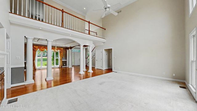9319 Springbrooke Cir, Louisville, KY 40241