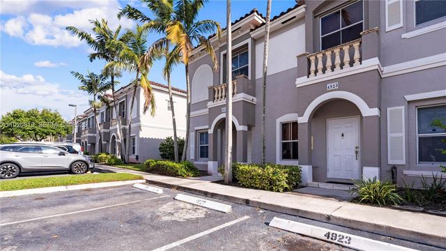 4921 SW 140th Ter 1, Miramar, FL 33027