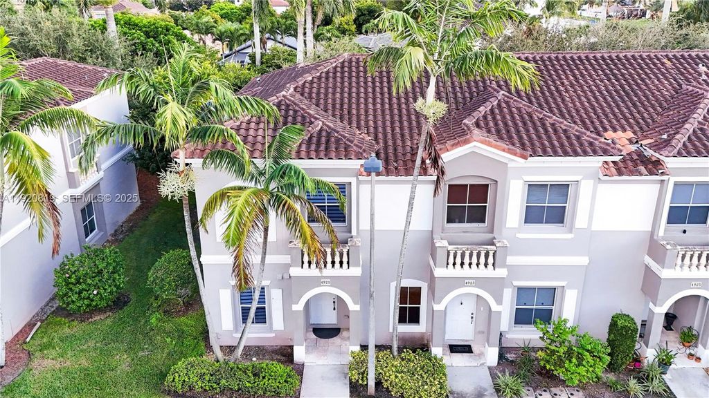 4921 SW 140th Ter 1, Miramar, FL 33027