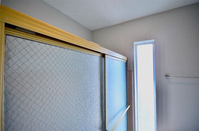 5855 S Braeswood Boulevard SW, Houston, TX 77096