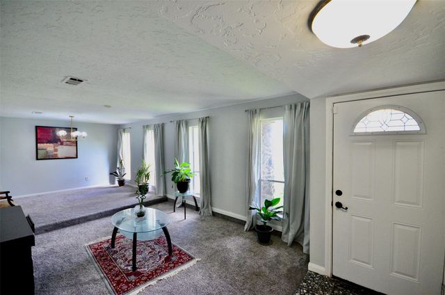 5855 S Braeswood Boulevard SW, Houston, TX 77096