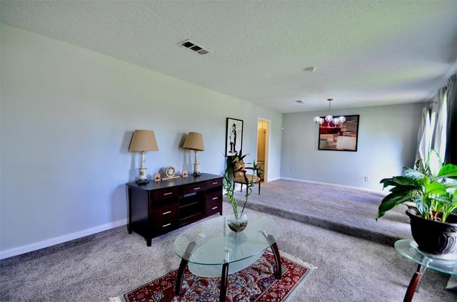 5855 S Braeswood Boulevard SW, Houston, TX 77096