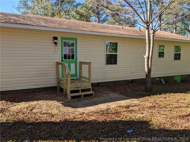 1926 Pumpkin Road, Fayetteville, NC 28304