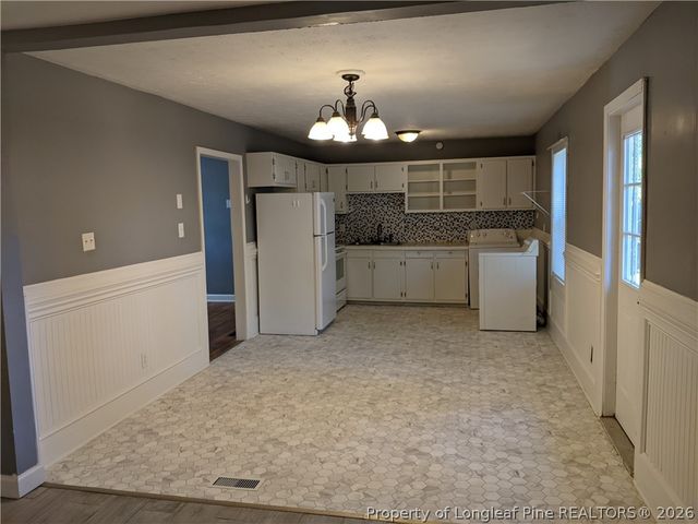 1926 Pumpkin Road, Fayetteville, NC 28304