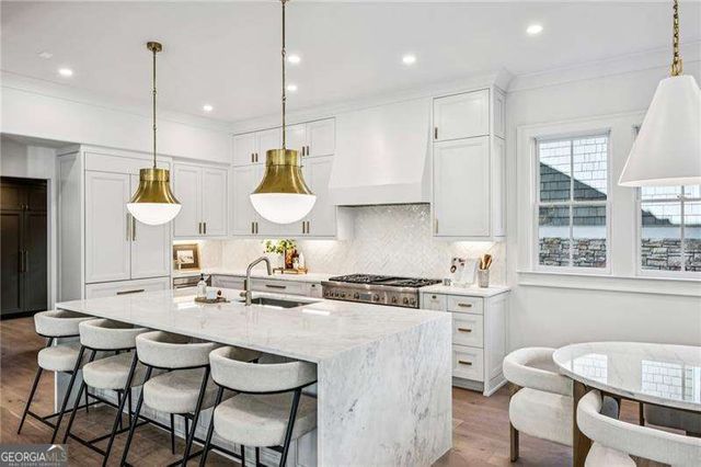 654 Elkmont Drive NE, Atlanta, GA 30306