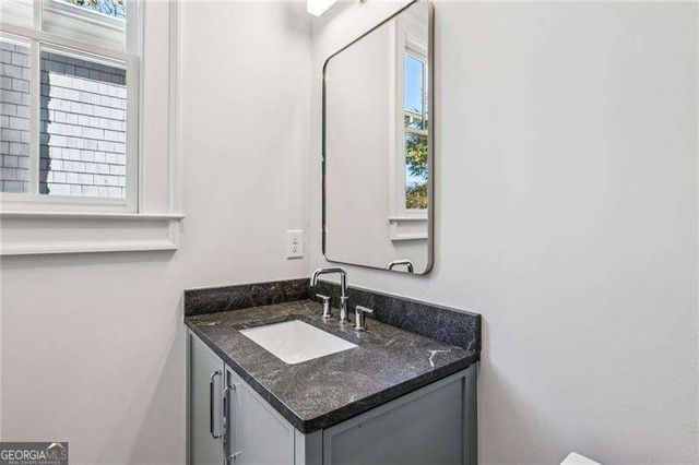 654 Elkmont Drive NE, Atlanta, GA 30306