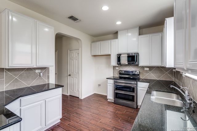 6719 Loma Blanca, San Antonio, TX 78233