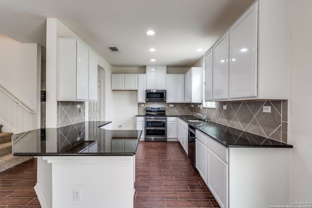 6719 Loma Blanca, San Antonio, TX 78233