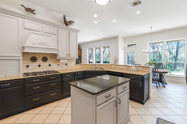 7332 Hinton, Mansfield, TX 76063