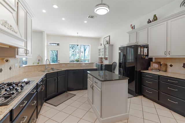 7332 Hinton, Mansfield, TX 76063