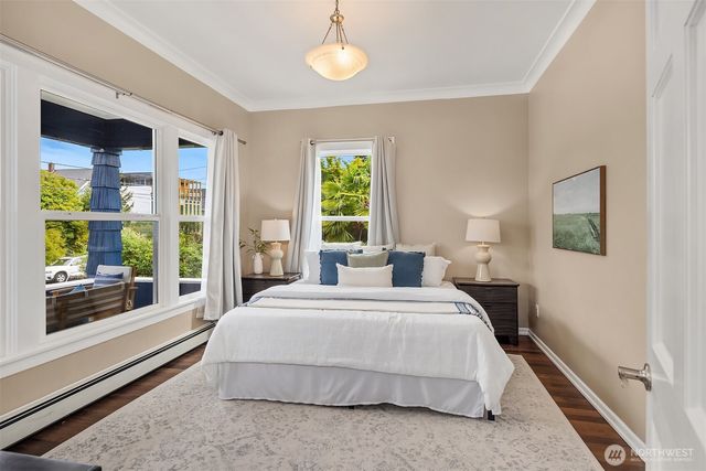 127 NE 56th Street, Seattle, WA 98105
