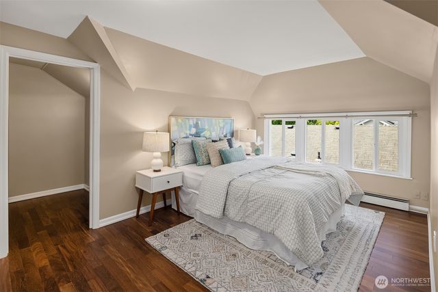 127 NE 56th Street, Seattle, WA 98105