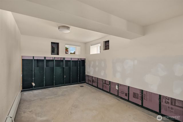 127 NE 56th Street, Seattle, WA 98105