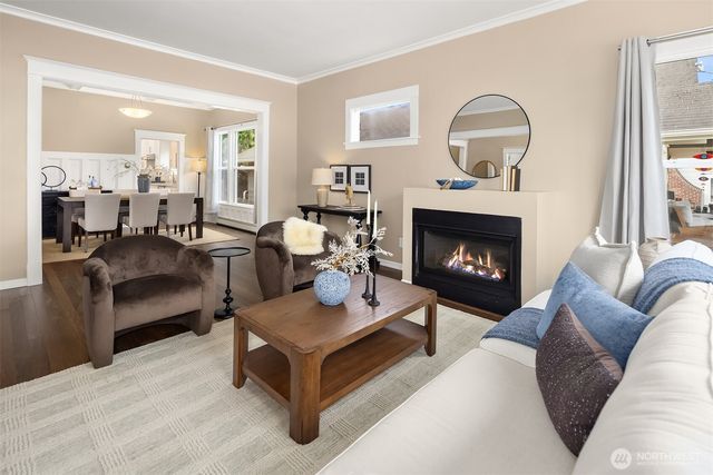 127 NE 56th Street, Seattle, WA 98105