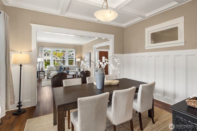 127 NE 56th Street, Seattle, WA 98105
