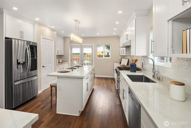 127 NE 56th Street, Seattle, WA 98105