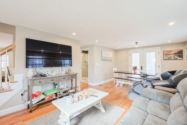 43 Marjorie St, Attleboro, MA 02703