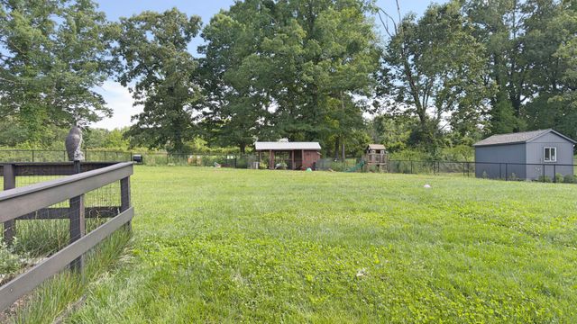 1924 Corral Rd, Signal Mountain, TN 37377