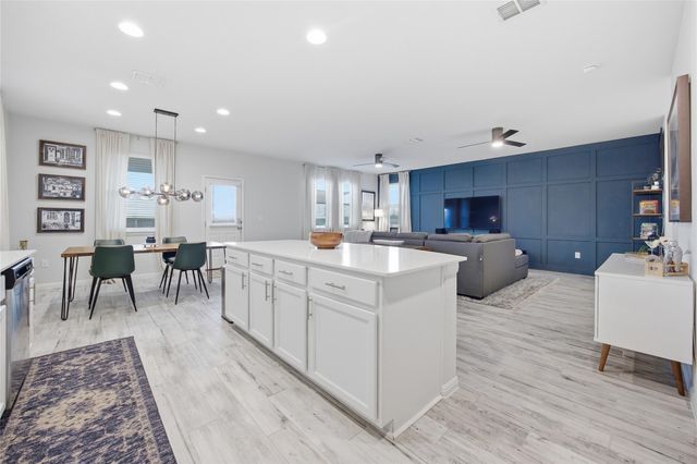 6402 Moncrieff DR, Austin, TX 78747