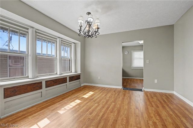 406 Moody Street, Akron, OH 44305