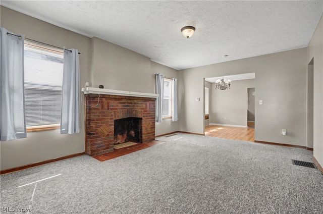 406 Moody Street, Akron, OH 44305