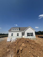 1142 Bluecreek Circle, Murfreesboro, TN 37129
