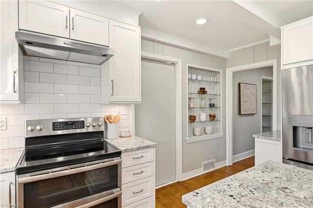 2832 Monticello Drive, Winston-salem, NC 27106