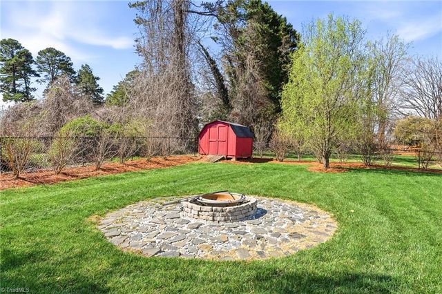 2832 Monticello Drive, Winston-salem, NC 27106