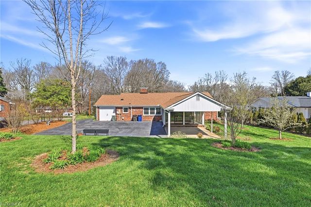 2832 Monticello Drive, Winston-salem, NC 27106